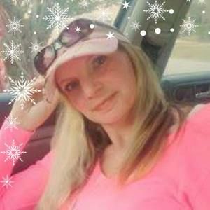 Meet your Posher, Adrianne